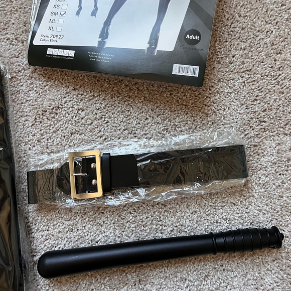 NWT! Yandy FBI Secret Agent Adult Halloween Costume size SM - Picture 11 of 11